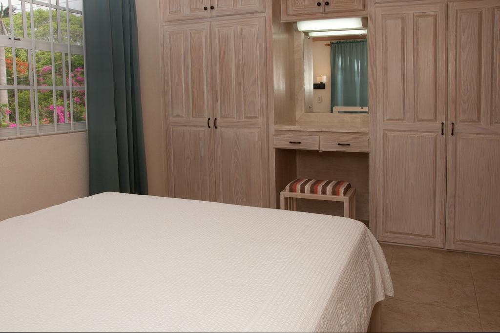 Sandy Bliss Condominiums Saint James Phòng bức ảnh